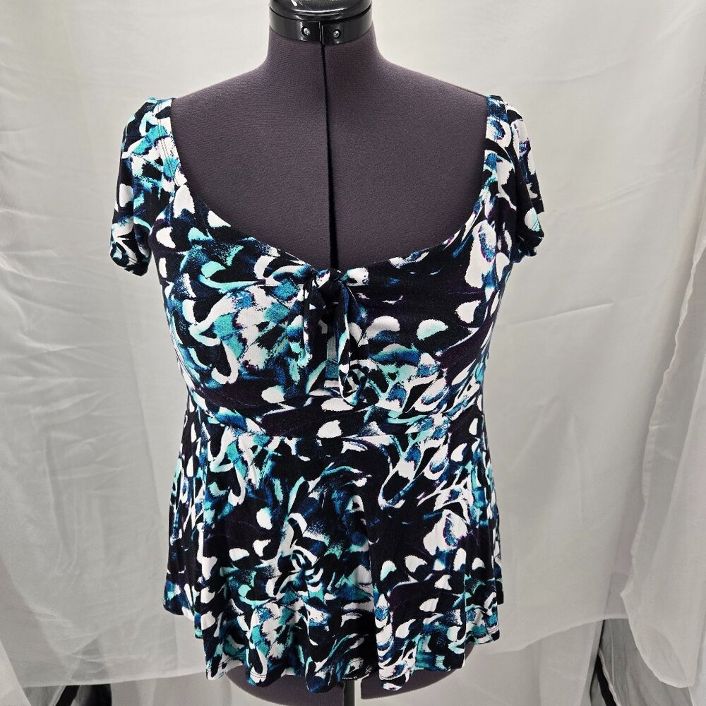 630-12 Torrid Super Soft Knit Floral Babydoll Blue Off Shoulder Top Size 1 (14/1